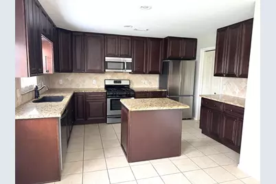 10411 Deer Branch, Missouri City, TX 77459 - Photo 2