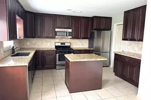 10411 Deer Branch, Missouri City, TX 77459 - Photo 2