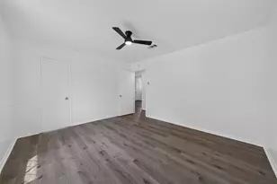13918 Wickersham Ln, Houston, TX 77077 - Photo 34