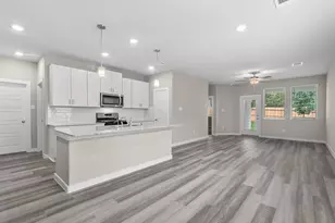 2010 W Darlington Oaks Ct, Conroe, TX 77304 - Photo 4