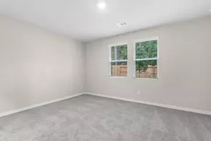 2010 W Darlington Oaks Ct, Conroe, TX 77304 - Photo 10