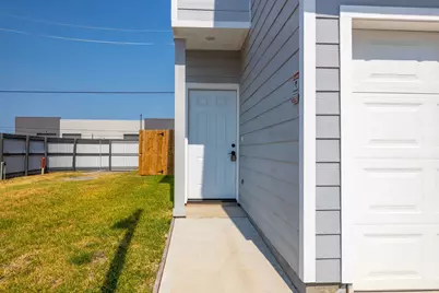 18846 Elegance Avenue, Spring, TX 77379 - Photo 2