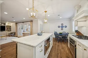7603 Windswept Ln, Houston, TX 77063 - Photo 12