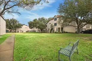 880 Tully Rd, Houston, TX 77079 - Photo 24