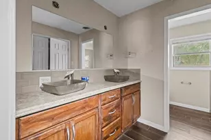 6930 S Oak Bend Dr, Alvin, TX 77511 - Photo 14