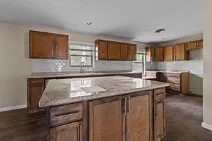 6930 S Oak Bend Dr, Alvin, TX 77511 - Photo 6