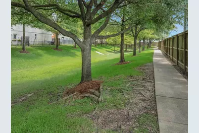 3307 Home Point Drive, Houston, TX 77091 - Photo 34