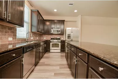 3307 Home Point Drive, Houston, TX 77091 - Photo 12