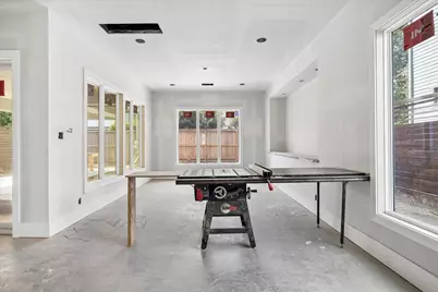 955 W 42nd Street, Houston, TX 77018 - Photo 6