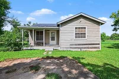 1724 N Avenue S, Freeport, TX 77541 - Photo 2