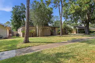 5515 Braesvalley Dr, Houston, TX 77096 - Photo 2