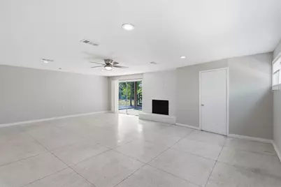 5515 Braesvalley Drive, Houston, TX 77096 - Photo 16