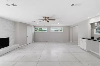 5515 Braesvalley Drive, Houston, TX 77096 - Photo 12