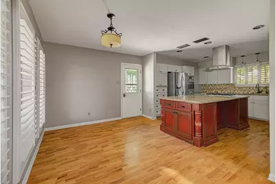 118 Lily Street, Lake Jackson, TX 77566 - Photo 12