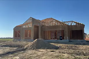 12119 Old Fashion Cir, Mont Belvieu, TX 77535 - Photo 2