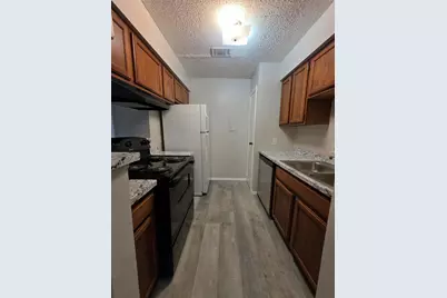 2501 Gulf Freeway #255D, Dickinson, TX 77539 - Photo 2