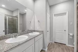 24750 Russet Bluff Trl, Houston, TX 77336 - Photo 12