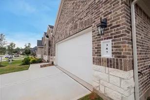 387 Westlake Terrace Dr, Conroe, TX 77304 - Photo 2