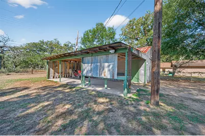 204 King Dr, Columbus, TX 78934 - Photo 38