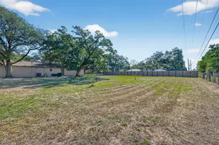 204 King Dr, Columbus, TX 78934 - Photo 40