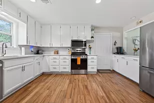 204 King Dr, Columbus, TX 78934 - Photo 12