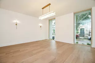 7528 Chevy Chase Dr, Houston, TX 77063 - Photo 8