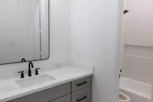 3907 Maggie St, Houston, TX 77051 - Photo 4