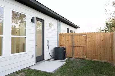 3907 Maggie Street, Houston, TX 77051 - Photo 16