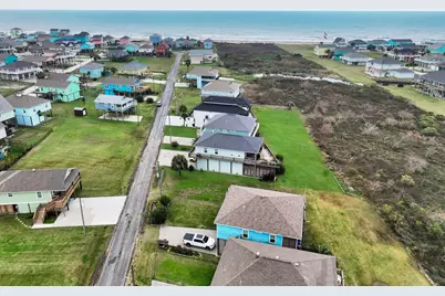 943 Sand Dune Drive, Crystal Beach, TX 77650 - Photo 42