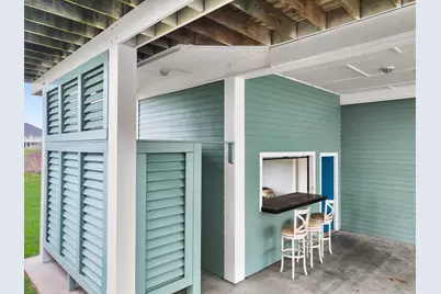 943 Sand Dune Drive, Crystal Beach, TX 77650 - Photo 10