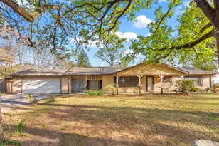 322 Parkside Dr, Zavalla, TX 75980 - Photo 1
