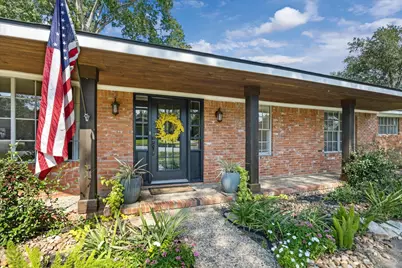 2109 Tison Street, Brenham, TX 77833 - Photo 2