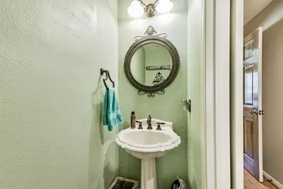 16723 Chewton Glen Street, Tomball, TX 77377 - Photo 32