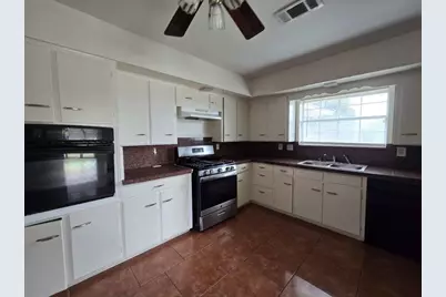 1903 Britton Street, Baytown, TX 77520 - Photo 6