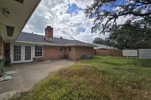 1903 Britton St, Baytown, TX 77520 - Photo 16