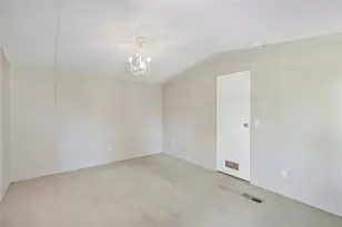 518 Elena Ln, Highlands, TX 77562 - Photo 22