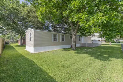 518 Elena Lane, Highlands, TX 77562 - Photo 4