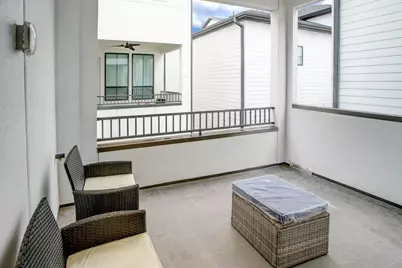 2804 Grand Fountains Drive #C, Houston, TX 77054 - Photo 8