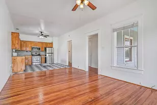 1615 Winnie St, Galveston, TX 77550 - Photo 6