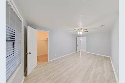 4002 Prudence Drive, Houston, TX 77045 - Photo 8