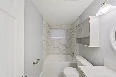 4002 Prudence Drive, Houston, TX 77045 - Photo 6