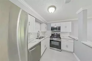 4002 Prudence Dr, Houston, TX 77045 - Photo 2