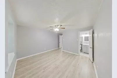 4002 Prudence Drive, Houston, TX 77045 - Photo 10
