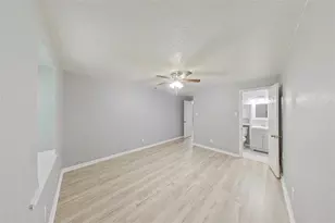 4002 Prudence Dr, Houston, TX 77045 - Photo 10
