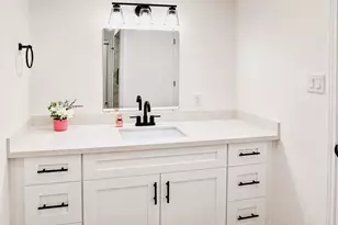 2744 Briarhurst Dr, Houston, TX 77057 - Photo 16
