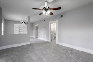 200 W Caroline St, Trinity, TX 75862 - Photo 8