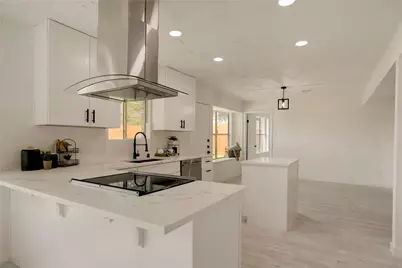 7926 Windy Creek Drive, Houston, TX 77040 - Photo 16