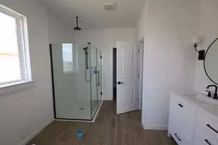 12402 Old Fashion Cir, Mont Belvieu, TX 77535 - Photo 8