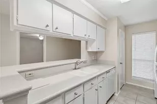 208 Yacht Club Ln, Seabrook, TX 77586 - Photo 12