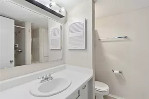 208 Yacht Club Ln, Seabrook, TX 77586 - Photo 16